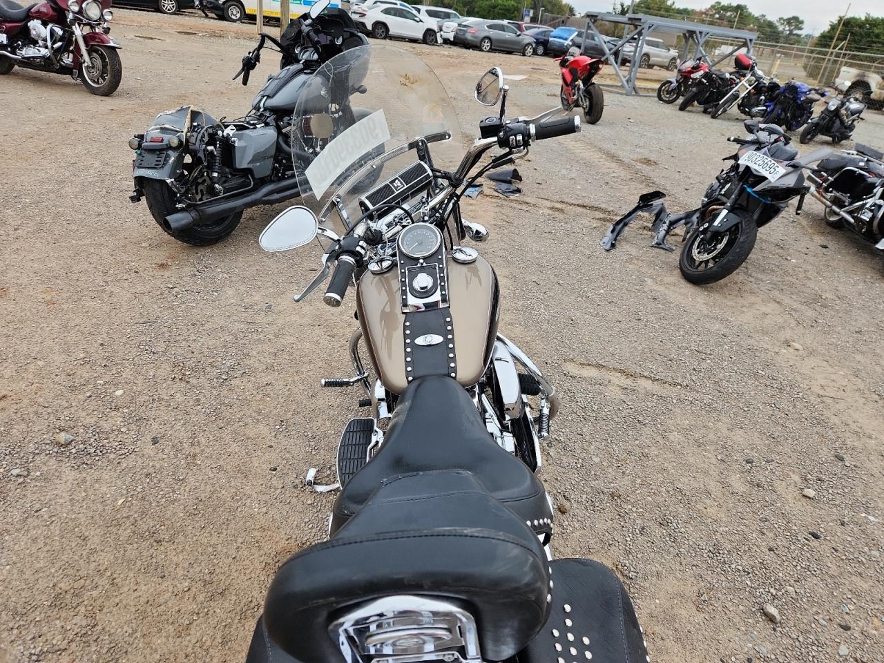 2004 Harley-Davidson Flstci VIN: 1HD1BWB114Y019654 Lot: 90339015