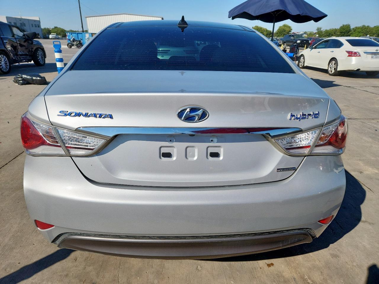 2015 Hyundai Sonata Hybrid VIN: KMHEC4A4XFA135622 Lot: 82300915