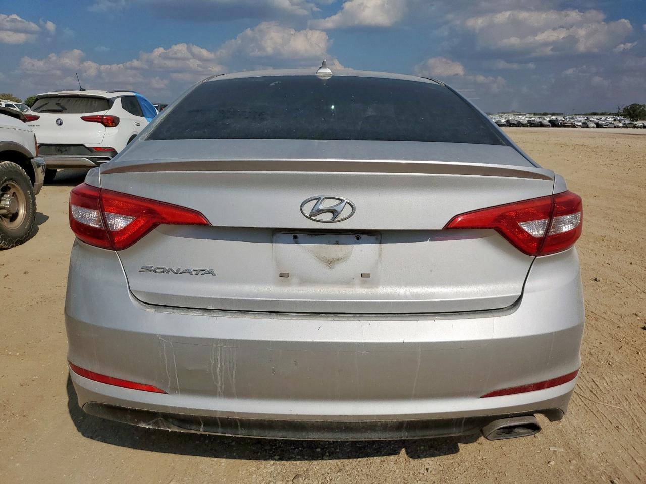 2015 Hyundai Sonata Se VIN: 5NPE24AF7FH080788 Lot: 82245355