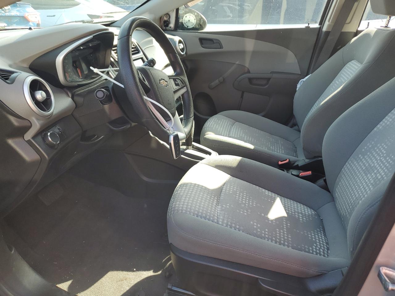 2019 Chevrolet Sonic VIN: 1G1JG6SB9K4136973 Lot: 81125695