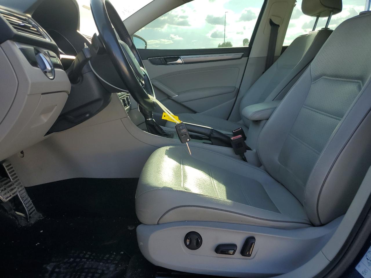 2017 Volkswagen Passat R-Line VIN: 1VWDT7A30HC042279 Lot: 84656255