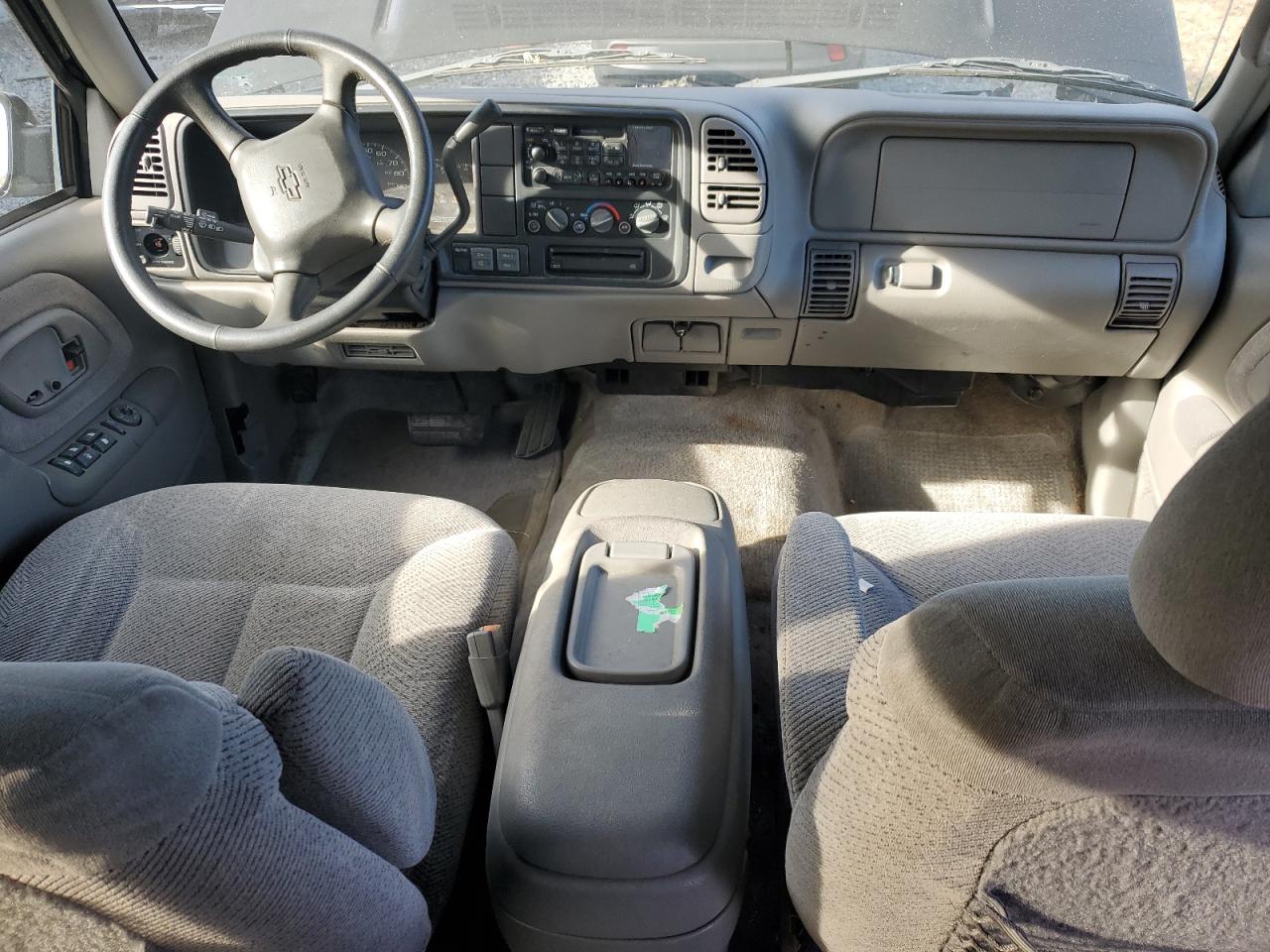 1999 Chevrolet Suburban K1500 VIN: 3GNFK16R1XG235858 Lot: 89655545