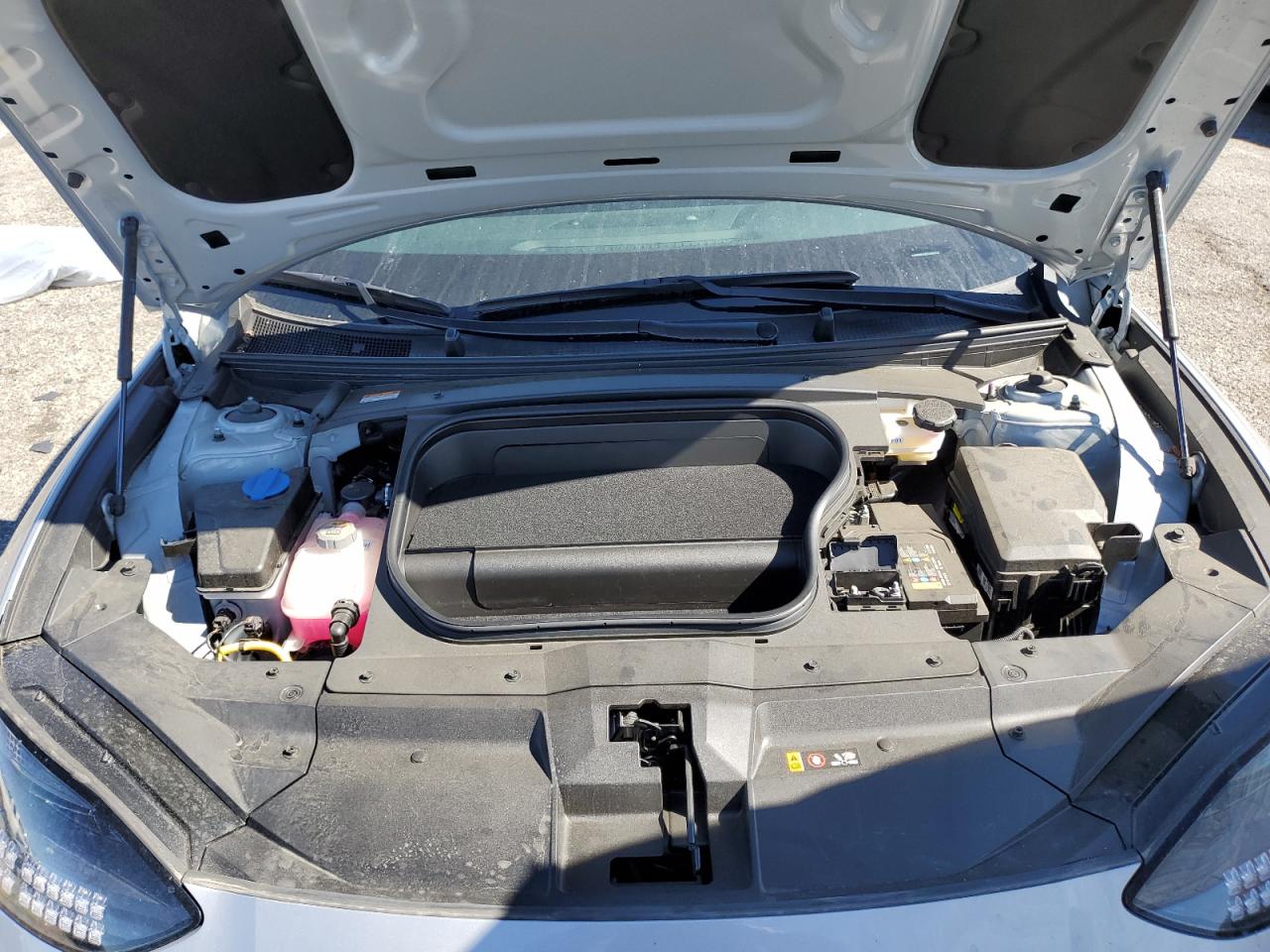 2025 Hyundai Ioniq 6 Se VIN: KMHM24AA3SA085614 Lot: 86850955