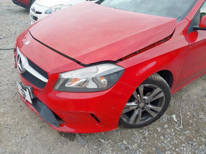 2016 MERCEDES-BENZ A 180 D SPORT 
