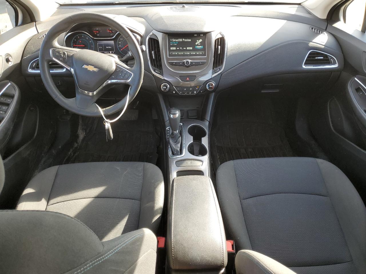 2018 Chevrolet Cruze Lt VIN: 1G1BE5SM1J7137179 Lot: 84255615