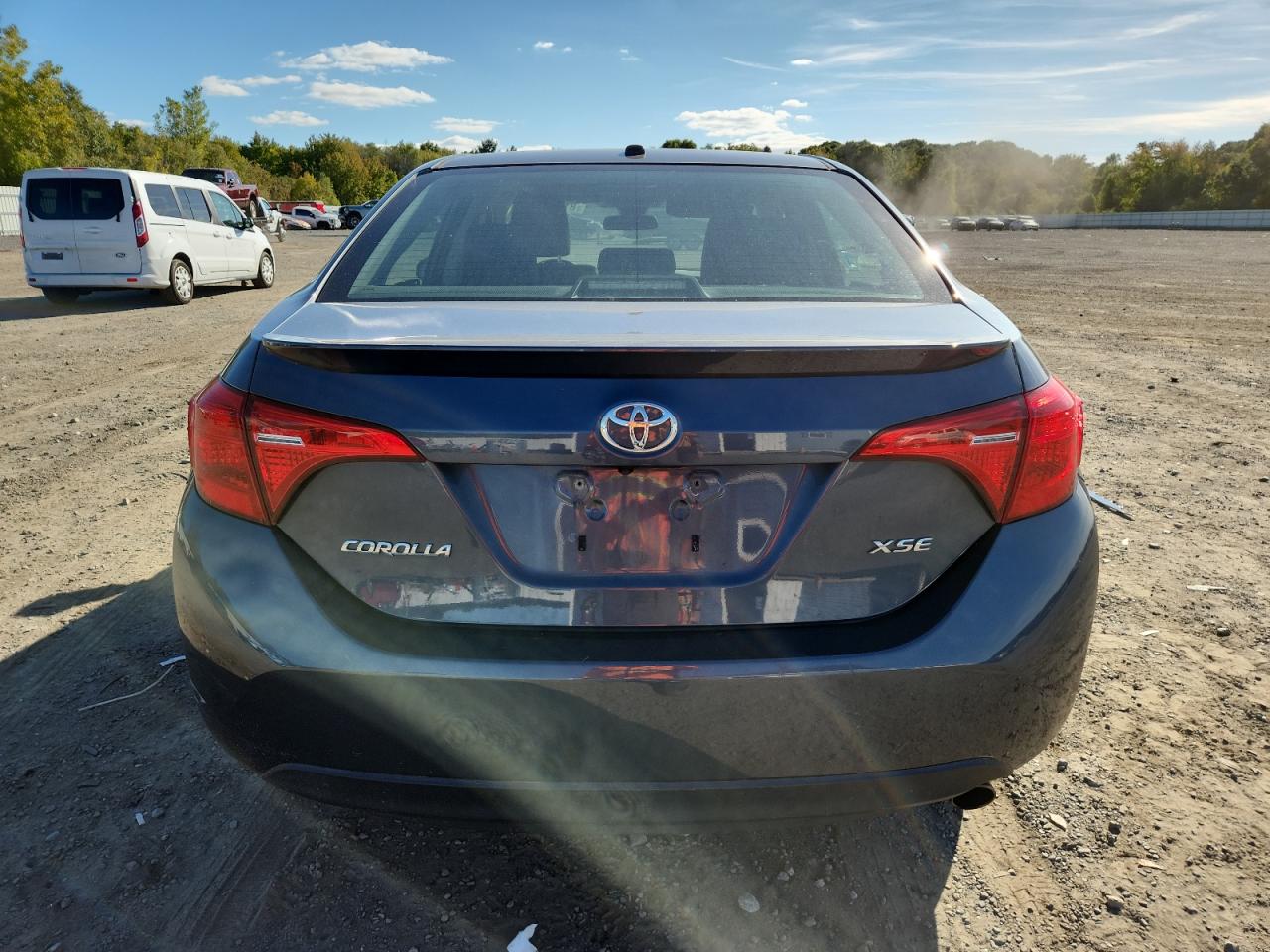 2017 Toyota Corolla L VIN: 2T1BURHEXHC889960 Lot: 81992215
