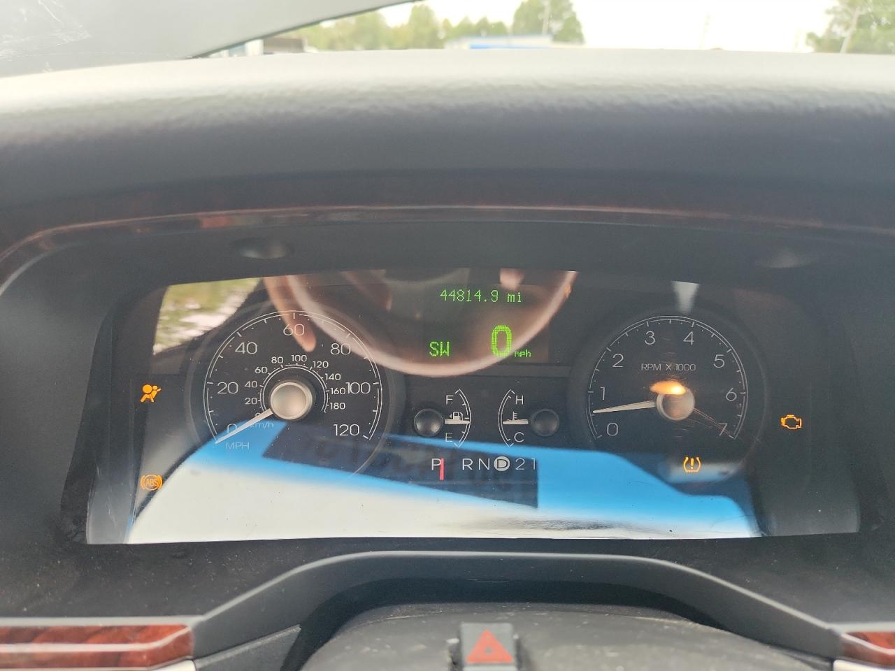 2011 Lincoln Town Car Signature Long Wheelbase VIN: 2LNBL8FV3BX762627 Lot: 90146575