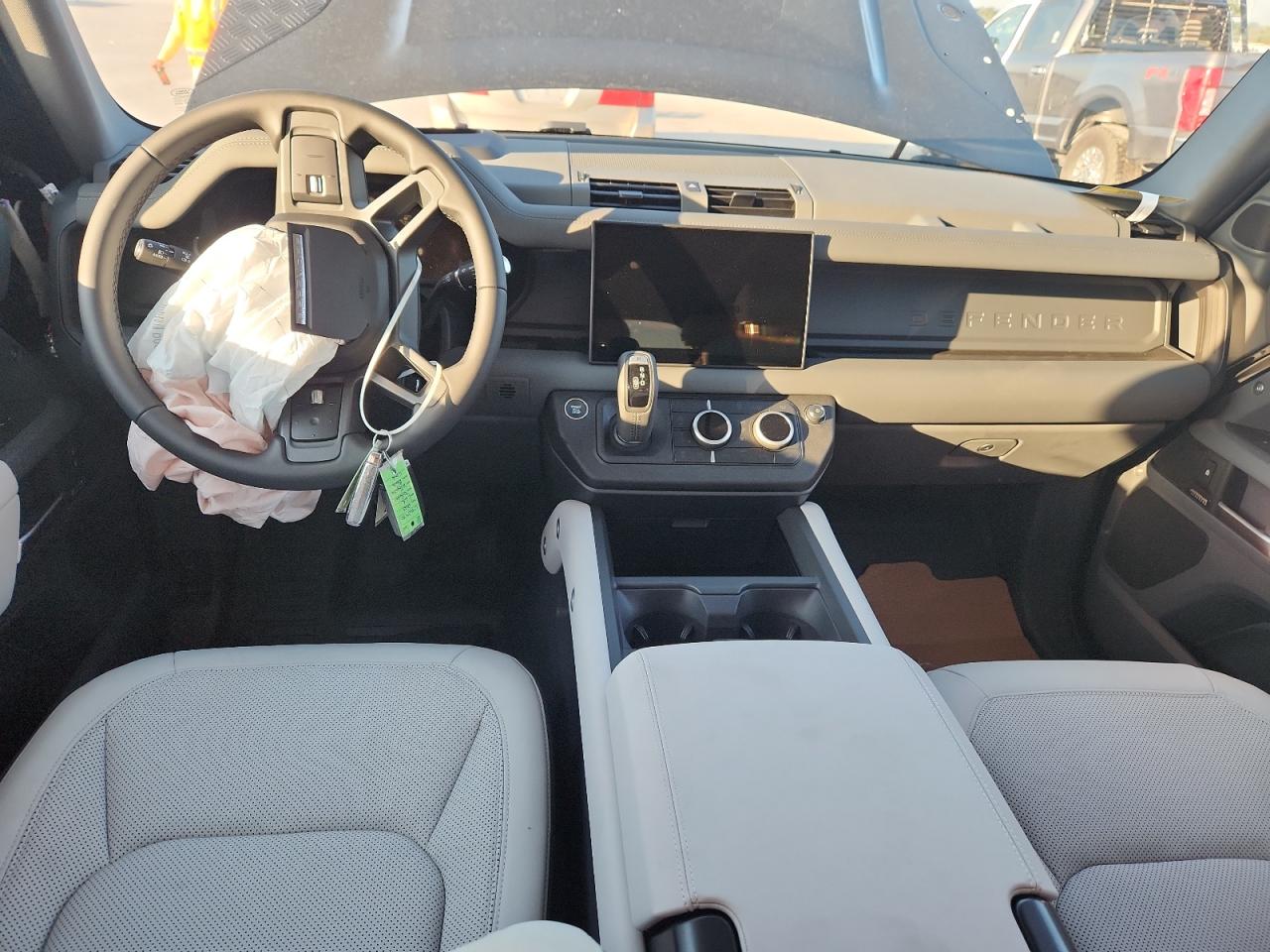 2025 Land Rover Defender 110 X-Dynamic Se VIN: SALE27EU7S2463970 Lot: 85706435