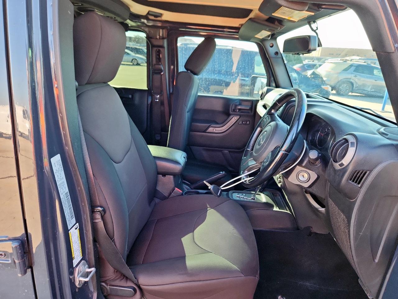 2016 Jeep Wrangler Unlimited Sport VIN: 1C4BJWKG6GL299876 Lot: 85931805