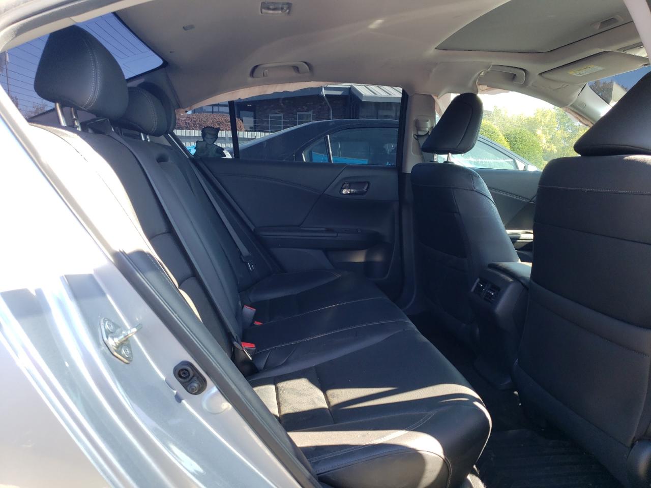 2017 Honda Accord Touring VIN: 1HGCR3F96HA011201 Lot: 82240645