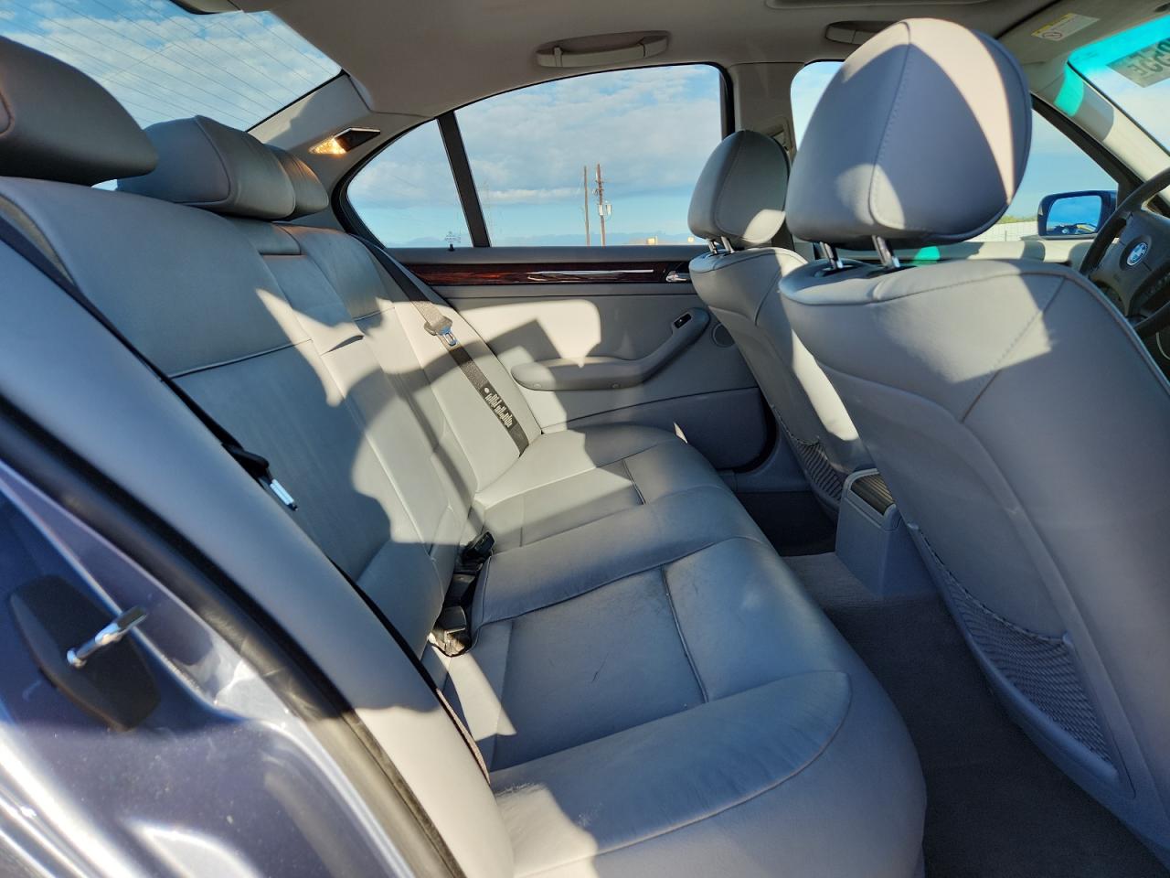 2004 BMW 325 Xi VIN: WBAEU33444PR06768 Lot: 81847255