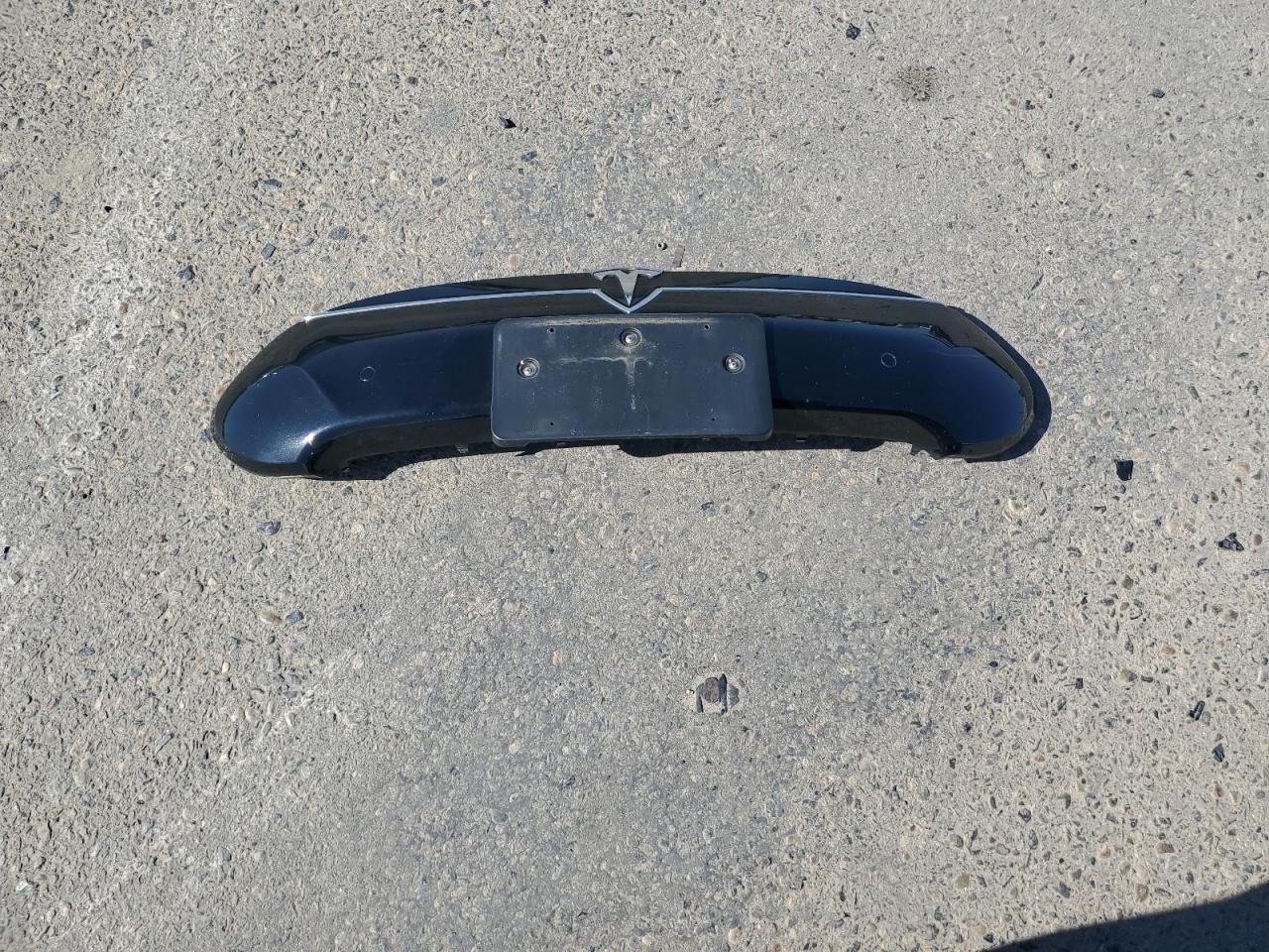 2014 Tesla Model S VIN: 5YJSA1H16EFP32795 Lot: 85000675