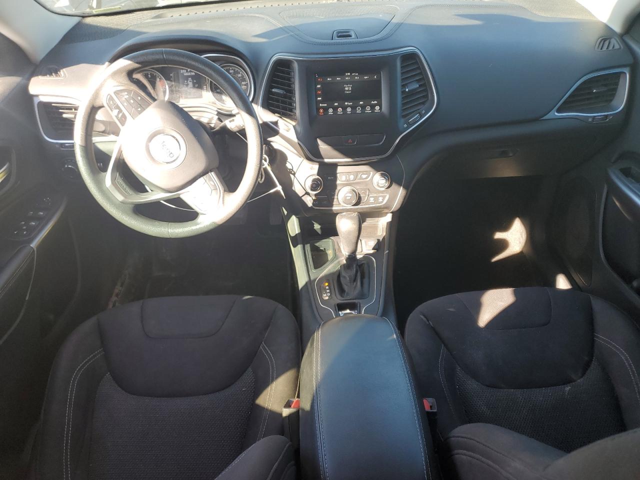 2020 Jeep Cherokee Latitude VIN: 1C4PJLCB2LD596543 Lot: 87452195