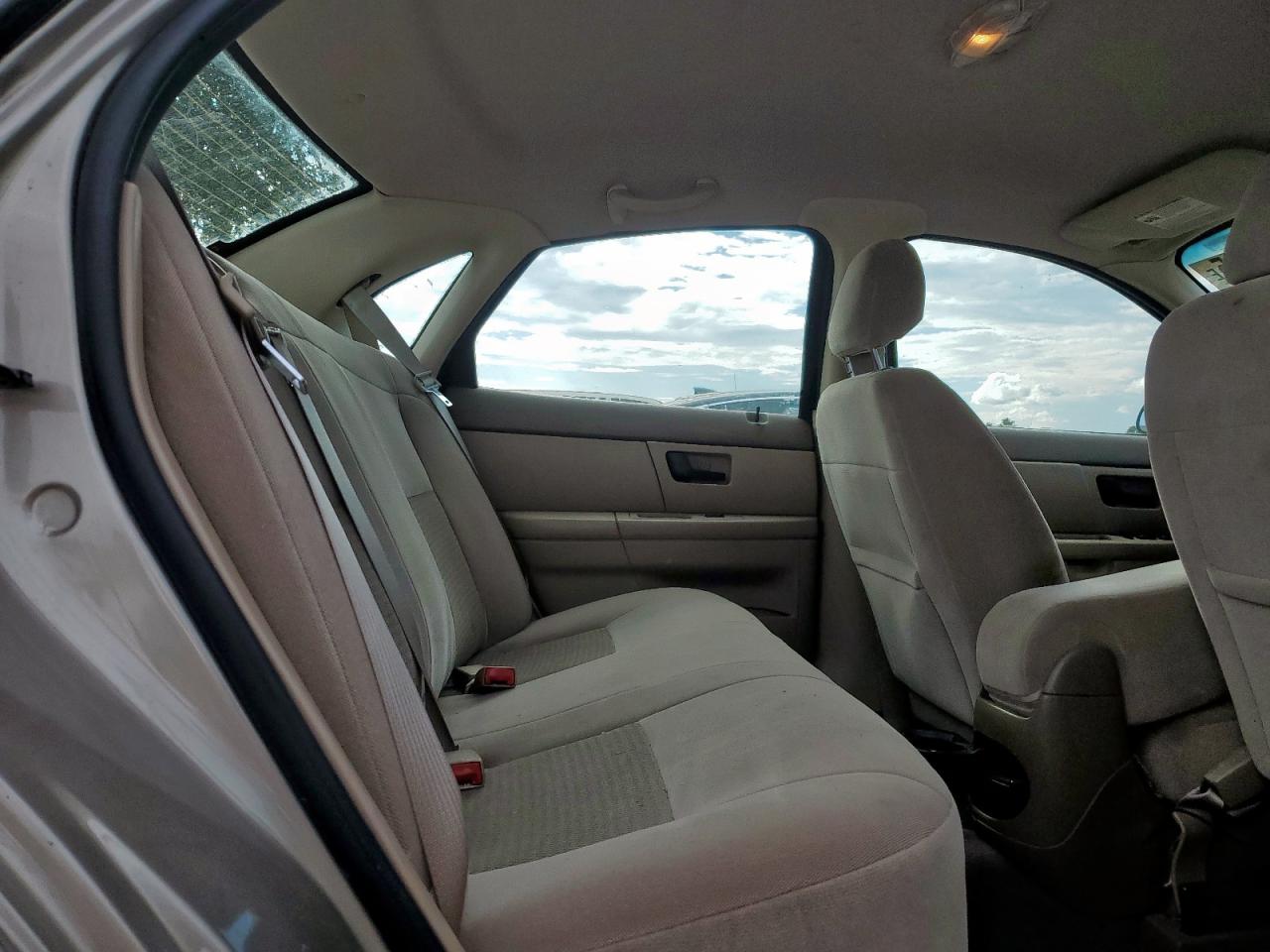 2007 Ford Taurus Se VIN: 1FAFP53U37A140085 Lot: 85536945