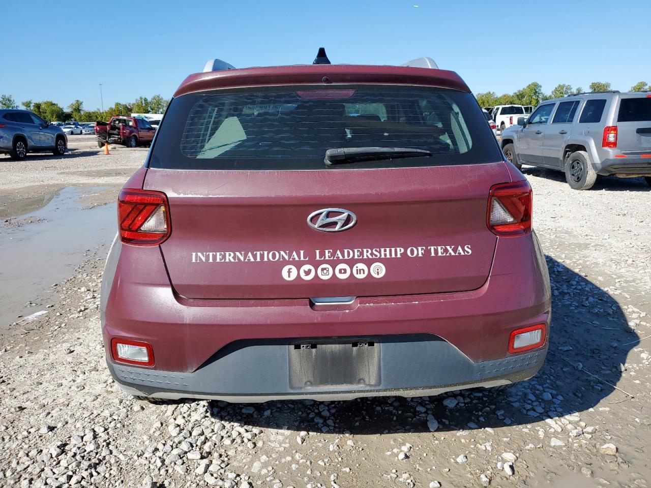 2020 Hyundai Venue Sel VIN: KMHRC8A34LU031413 Lot: 90706085