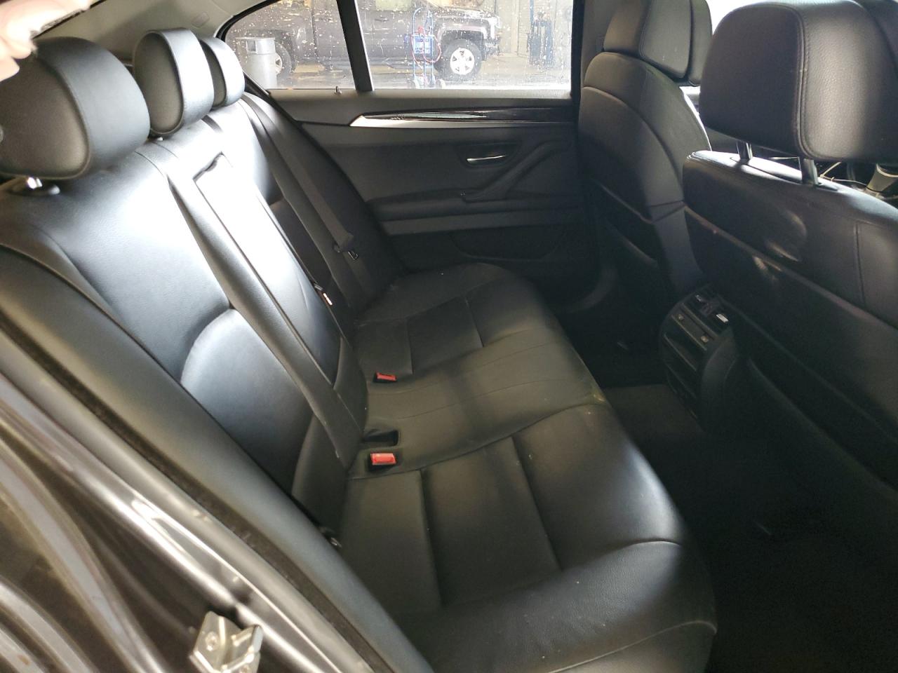 2011 BMW 535 Xi VIN: WBAFU7C55BC875653 Lot: 81918225