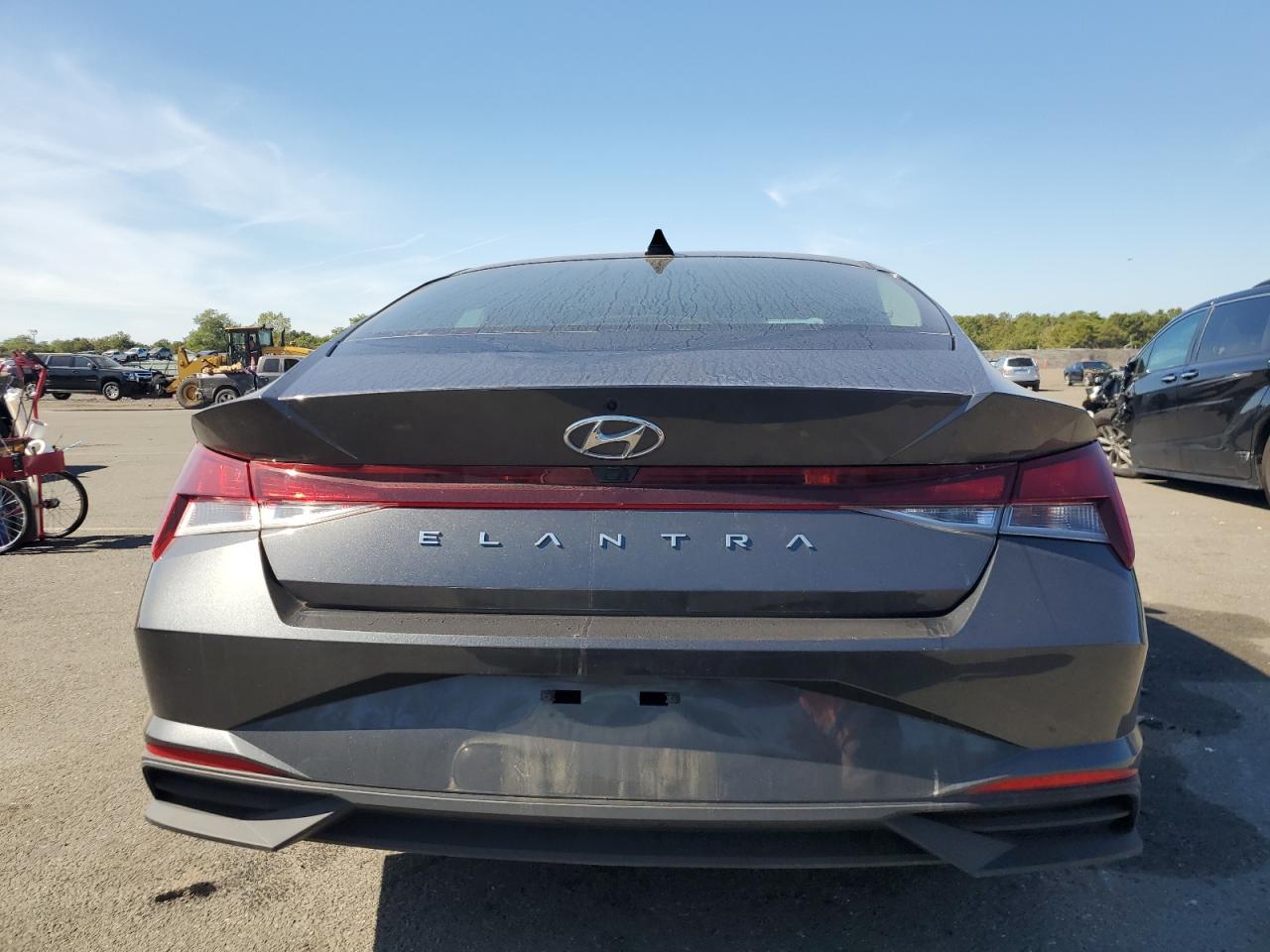 2022 Hyundai Elantra Sel VIN: 5NPLS4AG4NH072694 Lot: 82194705