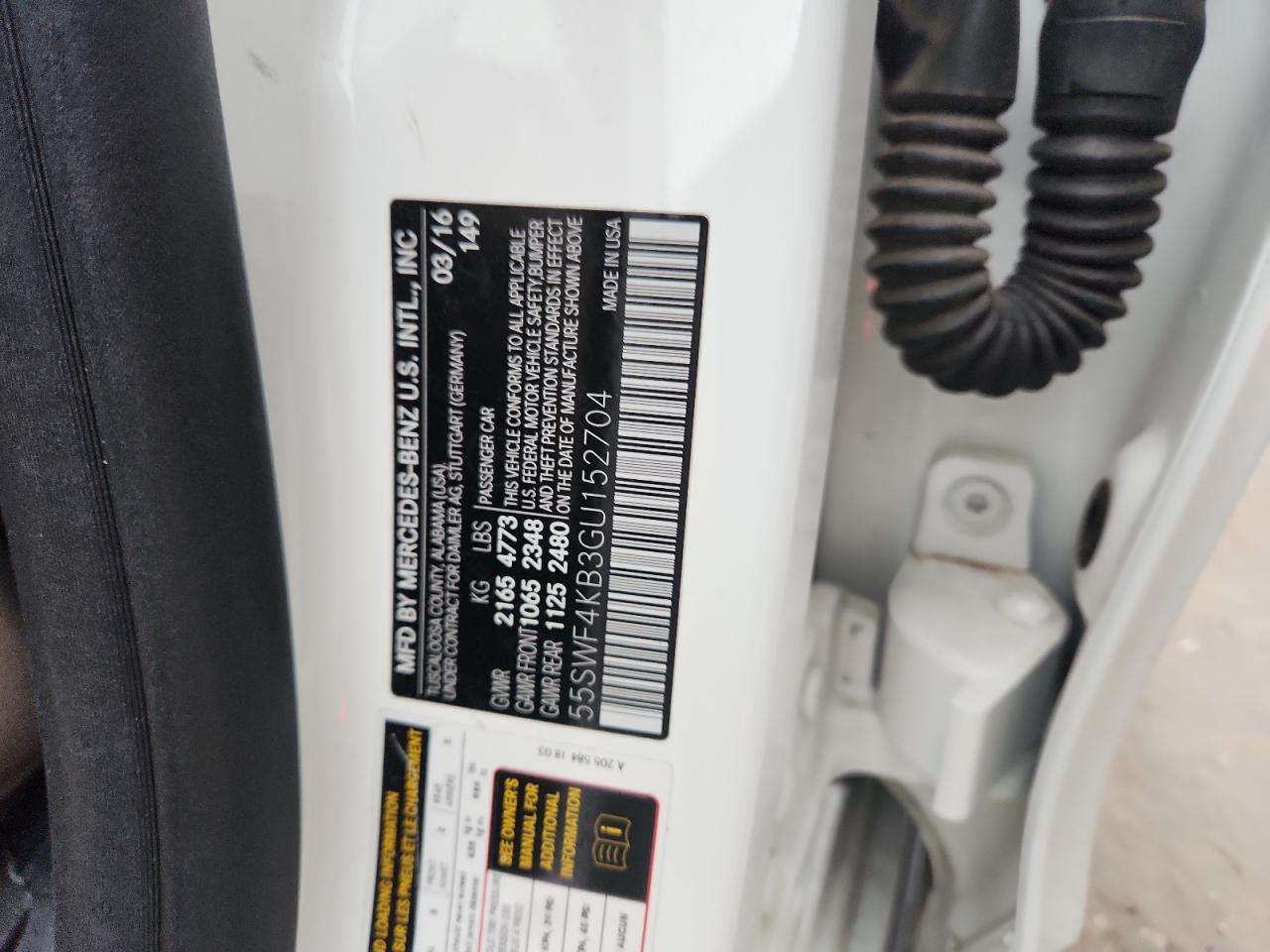 2016 Mercedes-Benz C 300 4Matic VIN: 55SWF4KB3GU152704 Lot: 84985645