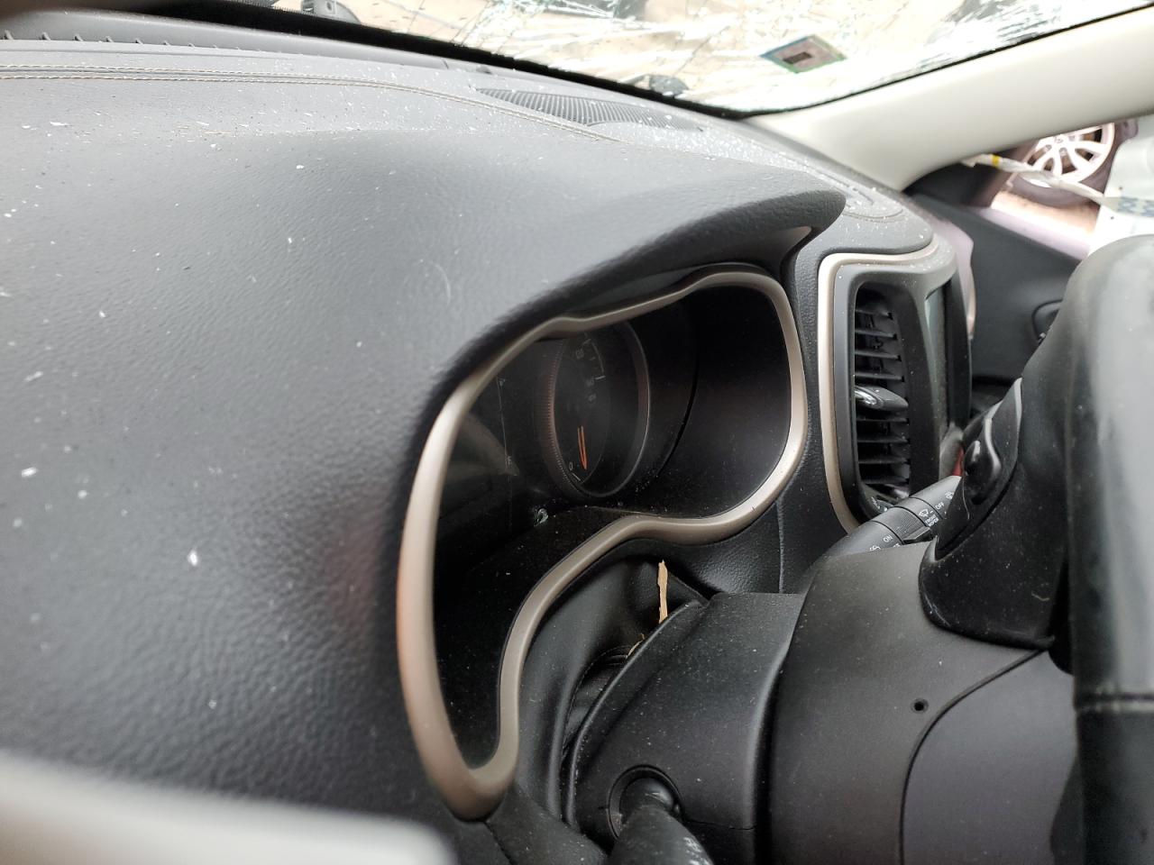 2016 Jeep Cherokee Latitude VIN: 1C4PJMCB1GW340989 Lot: 89535285