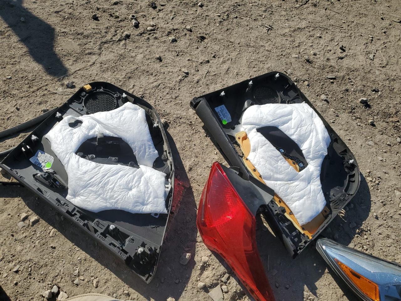 2015 Ford Focus Se VIN: 1FADP3K22FL210674 Lot: 85378505