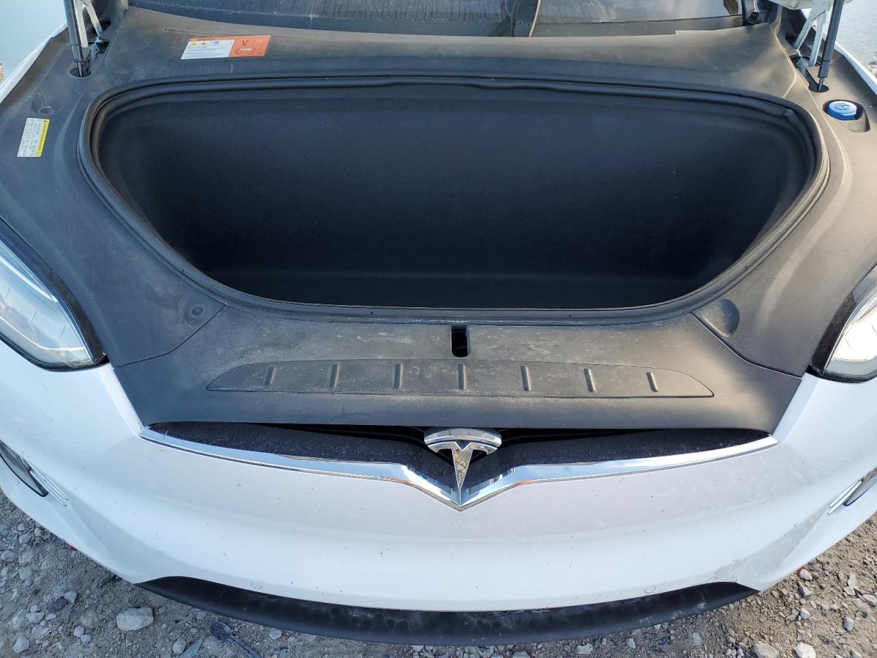 2016 Tesla Model X VIN: 5YJXCAE45GF023888 Lot: 86449745
