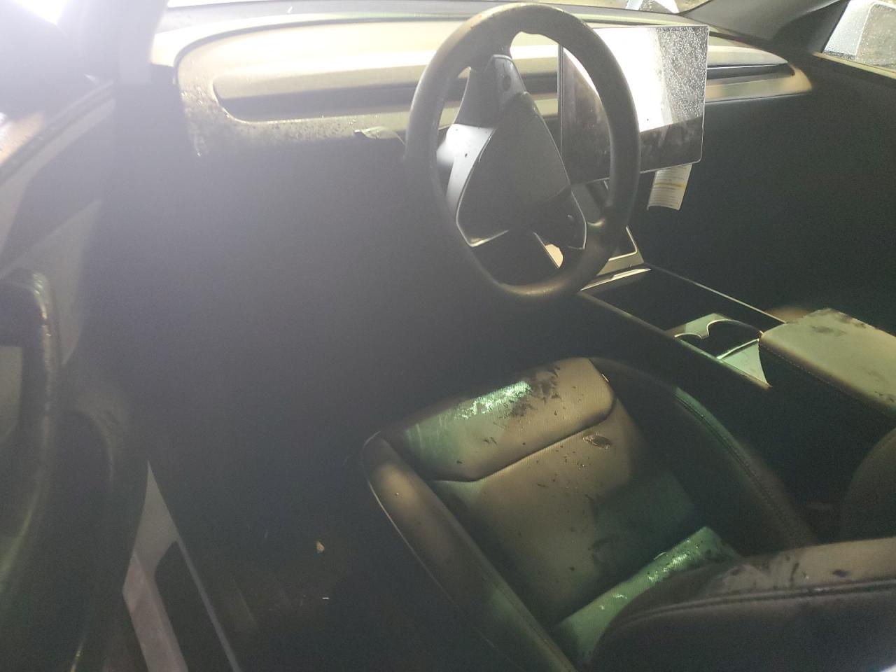 2026 Tesla Model Y VIN: 7SAYGDED2TF382672 Lot: 90575015