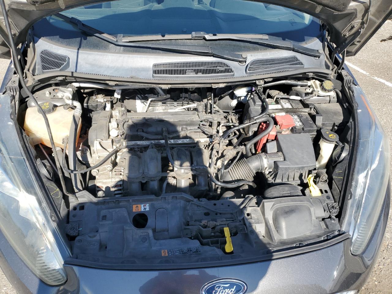 2015 Ford Fiesta Se VIN: 3FADP4EJ3FM111319 Lot: 85410005