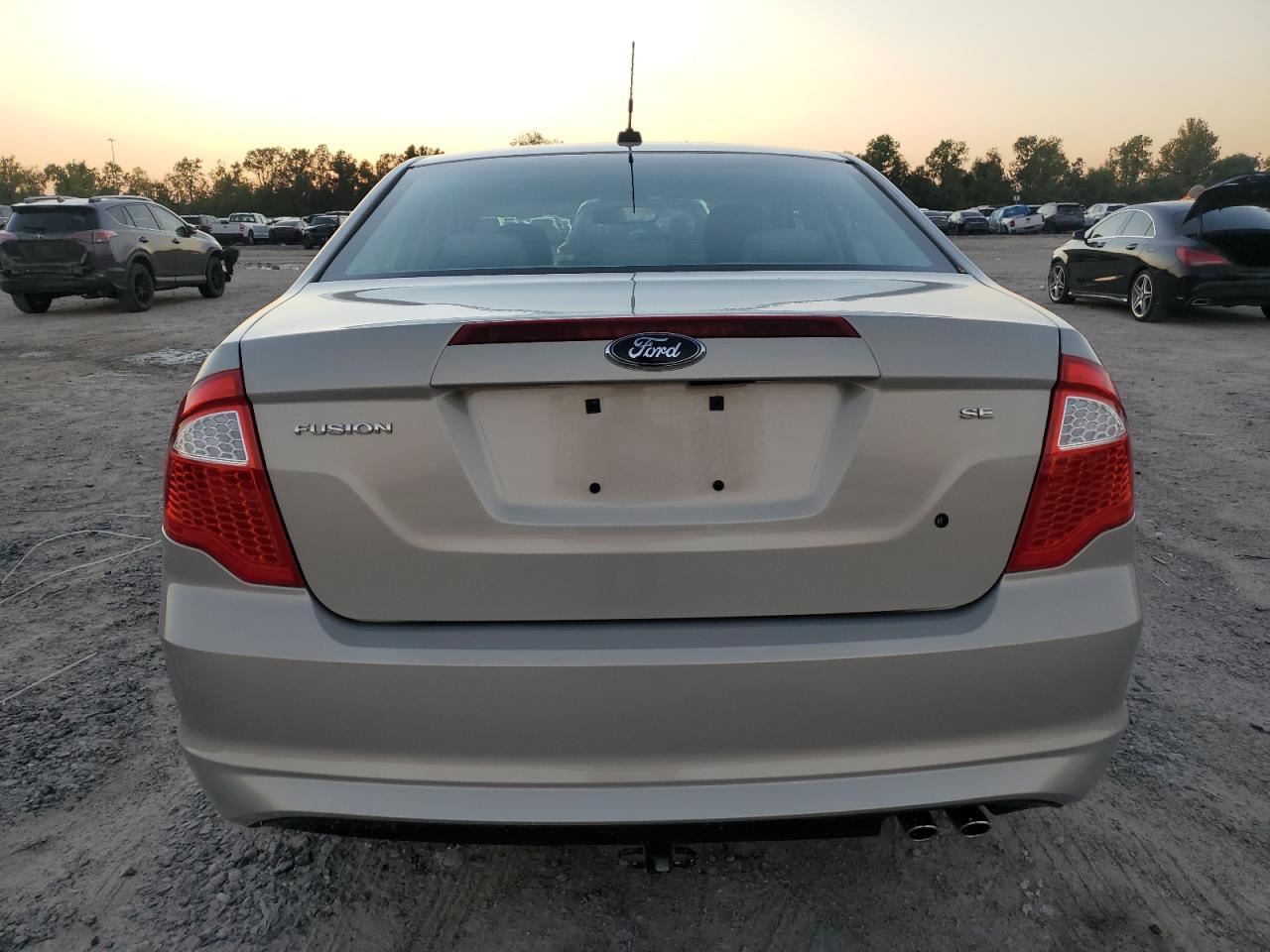 2010 Ford Fusion Se VIN: 3FAHP0HA8AR273657 Lot: 90281265