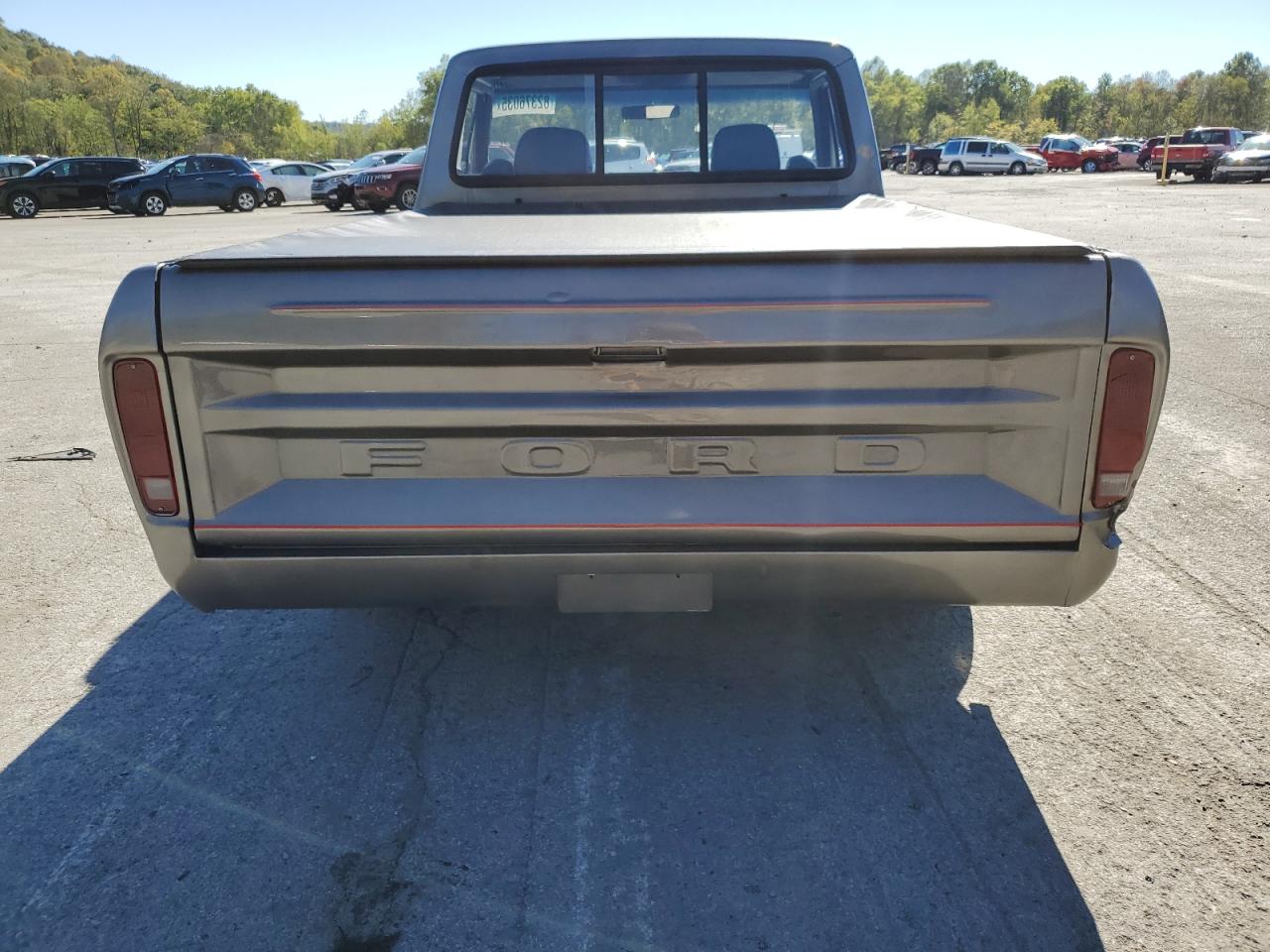 1979 Ford F100 VIN: F10GCEE5829 Lot: 82376035