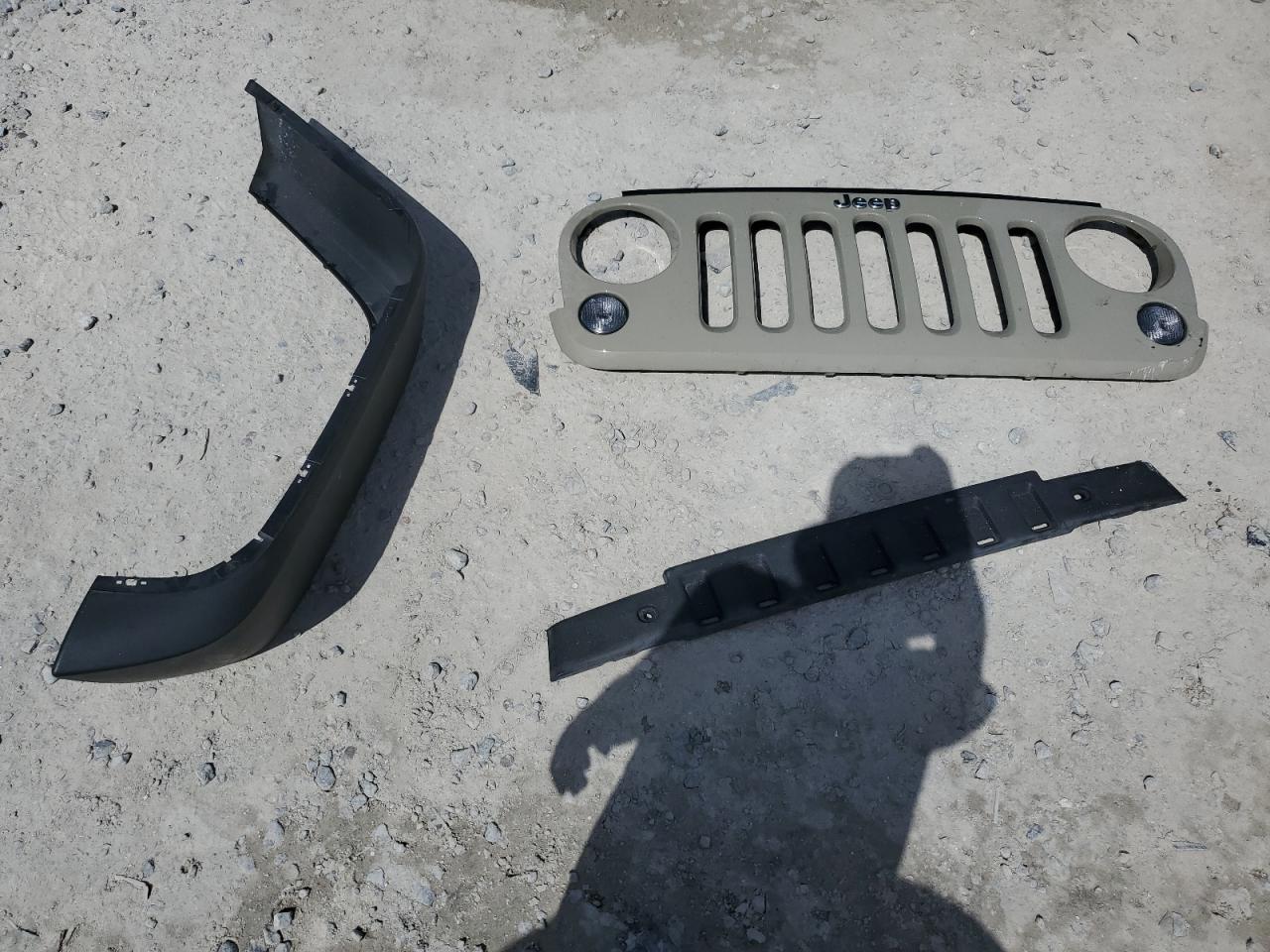 2017 Jeep Wrangler Unlimited Sport VIN: 1C4BJWDG8HL623747 Lot: 84059405