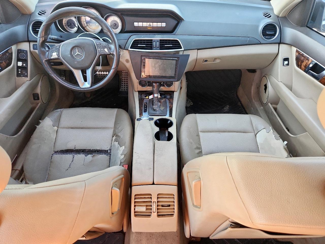 2012 Mercedes-Benz C 250 VIN: WDDGF4HB3CR225061 Lot: 86171855