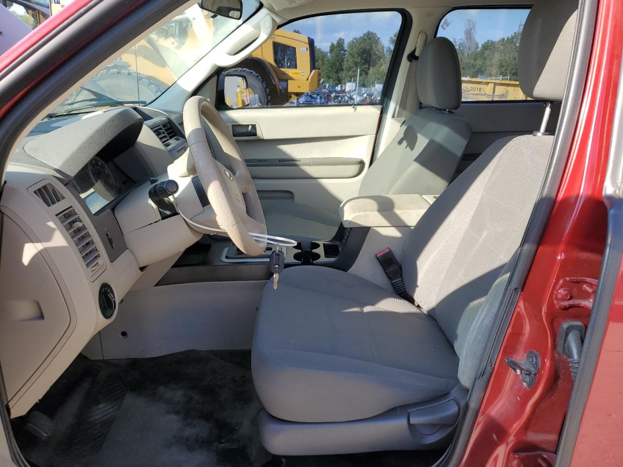 2010 Ford Escape Xls VIN: 1FMCU0C74AKC41376 Lot: 85097025