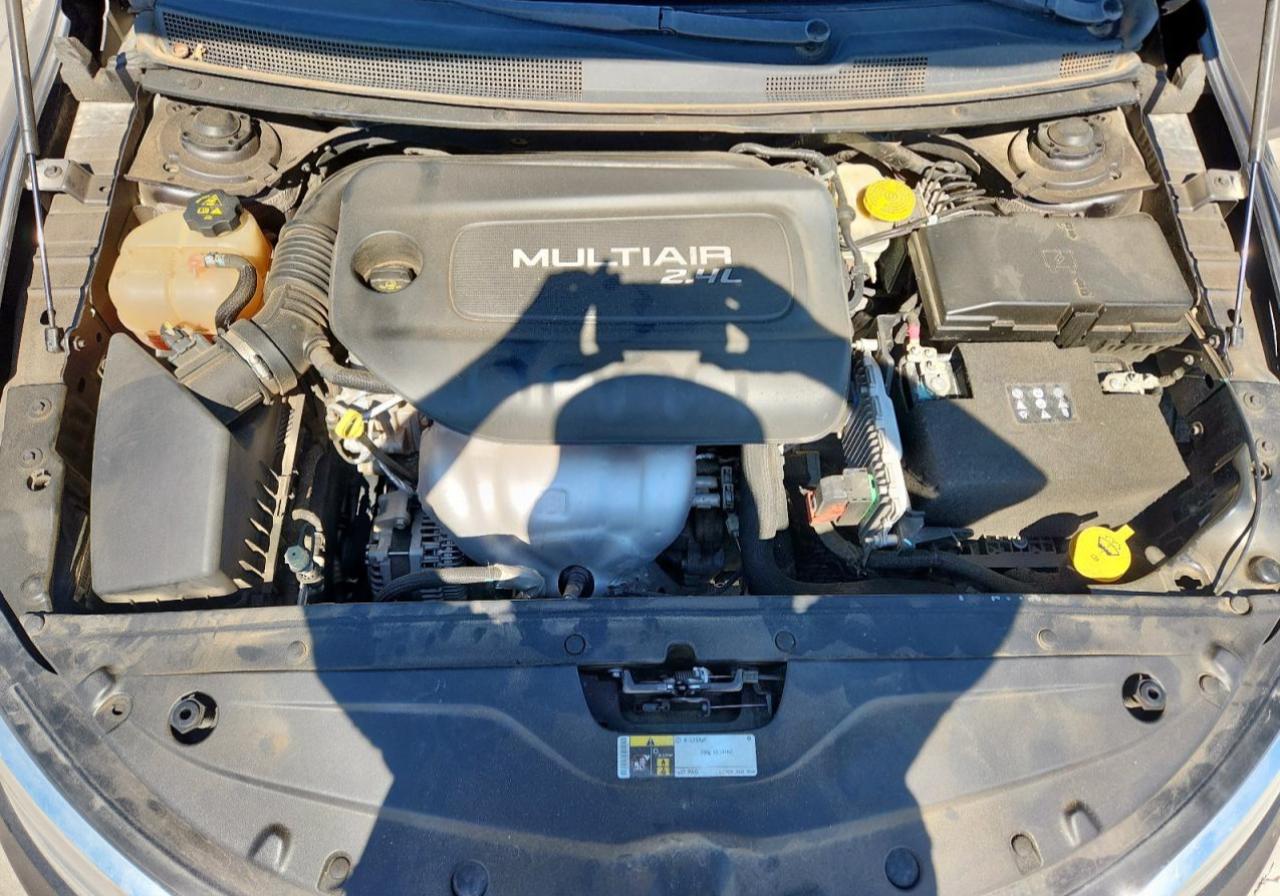 2015 Chrysler 200 Limited VIN: 1C3CCCAB8FN600092 Lot: 85389145