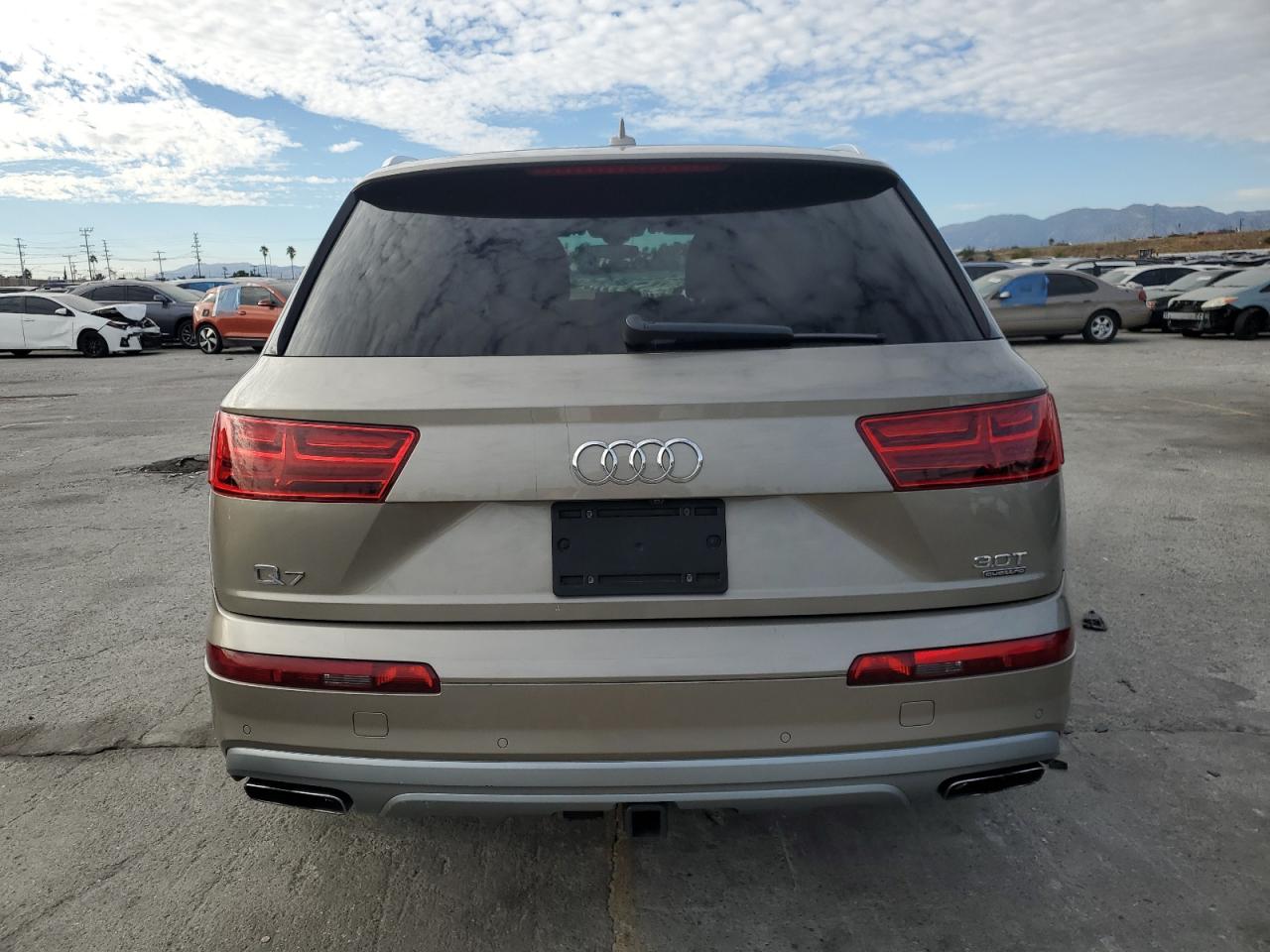 2017 Audi Q7 Premium Plus VIN: WA1LAAF71HD011706 Lot: 85343055