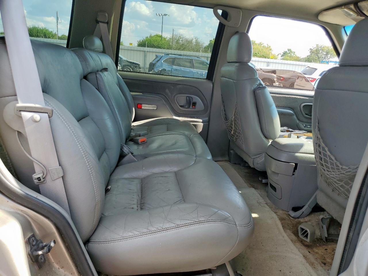 1999 Chevrolet Tahoe VIN: 1GNEK13R5XR149467 Lot: 85844295