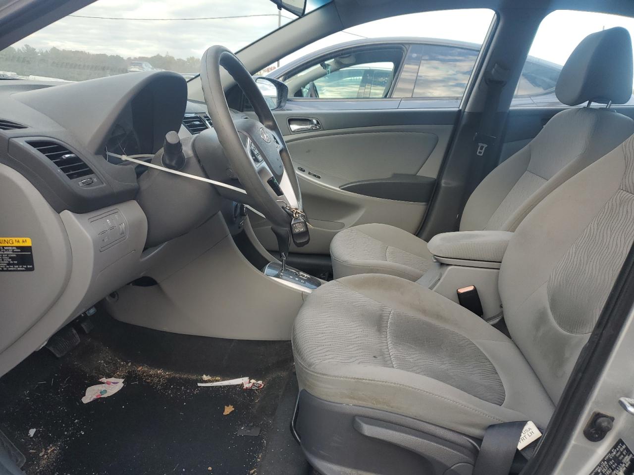 2013 Hyundai Accent Gls VIN: KMHCU4AE0DU440698 Lot: 89813375