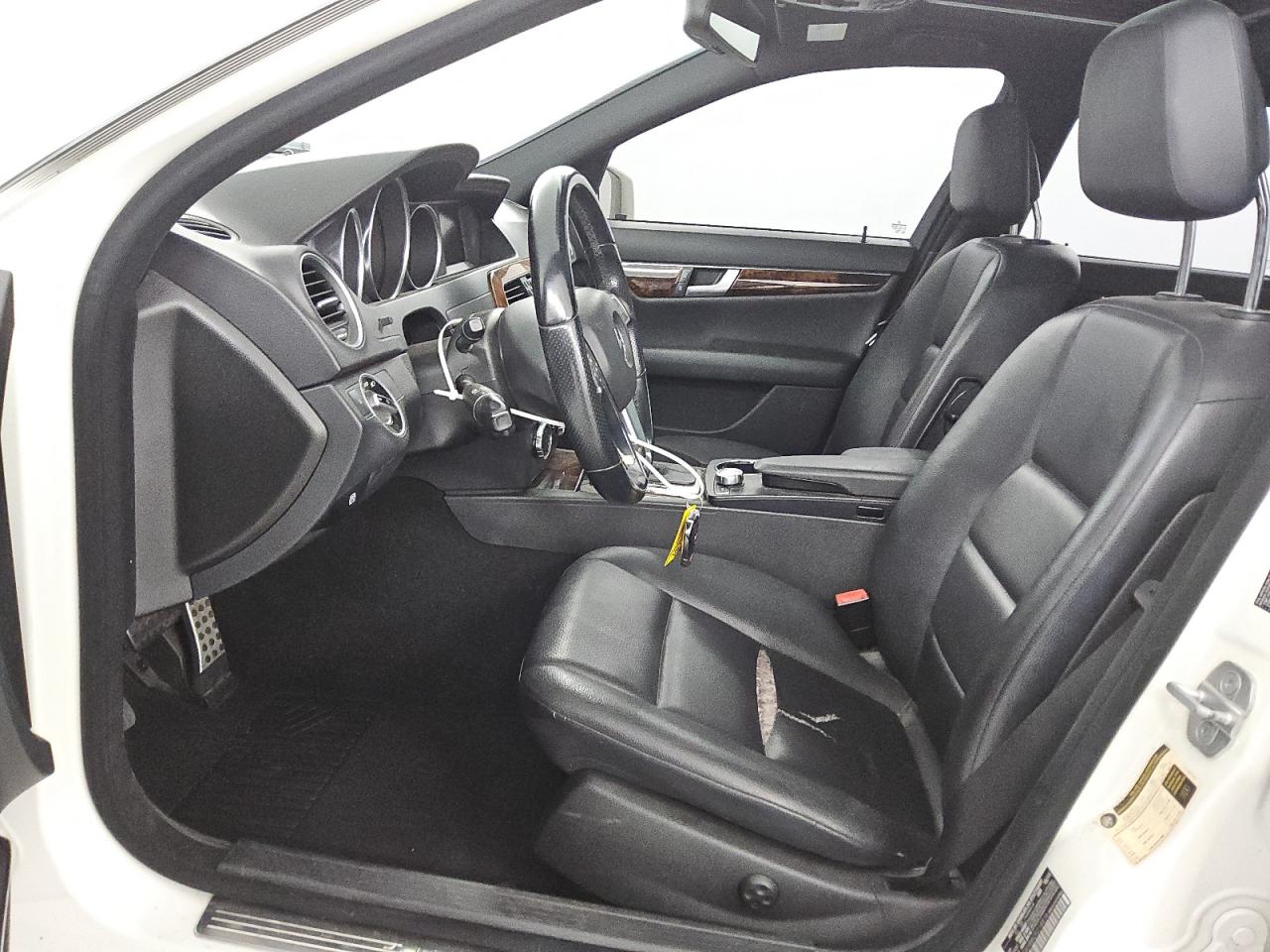 2012 Mercedes-Benz C 250 VIN: WDDGF4HB8CR214816 Lot: 80035555