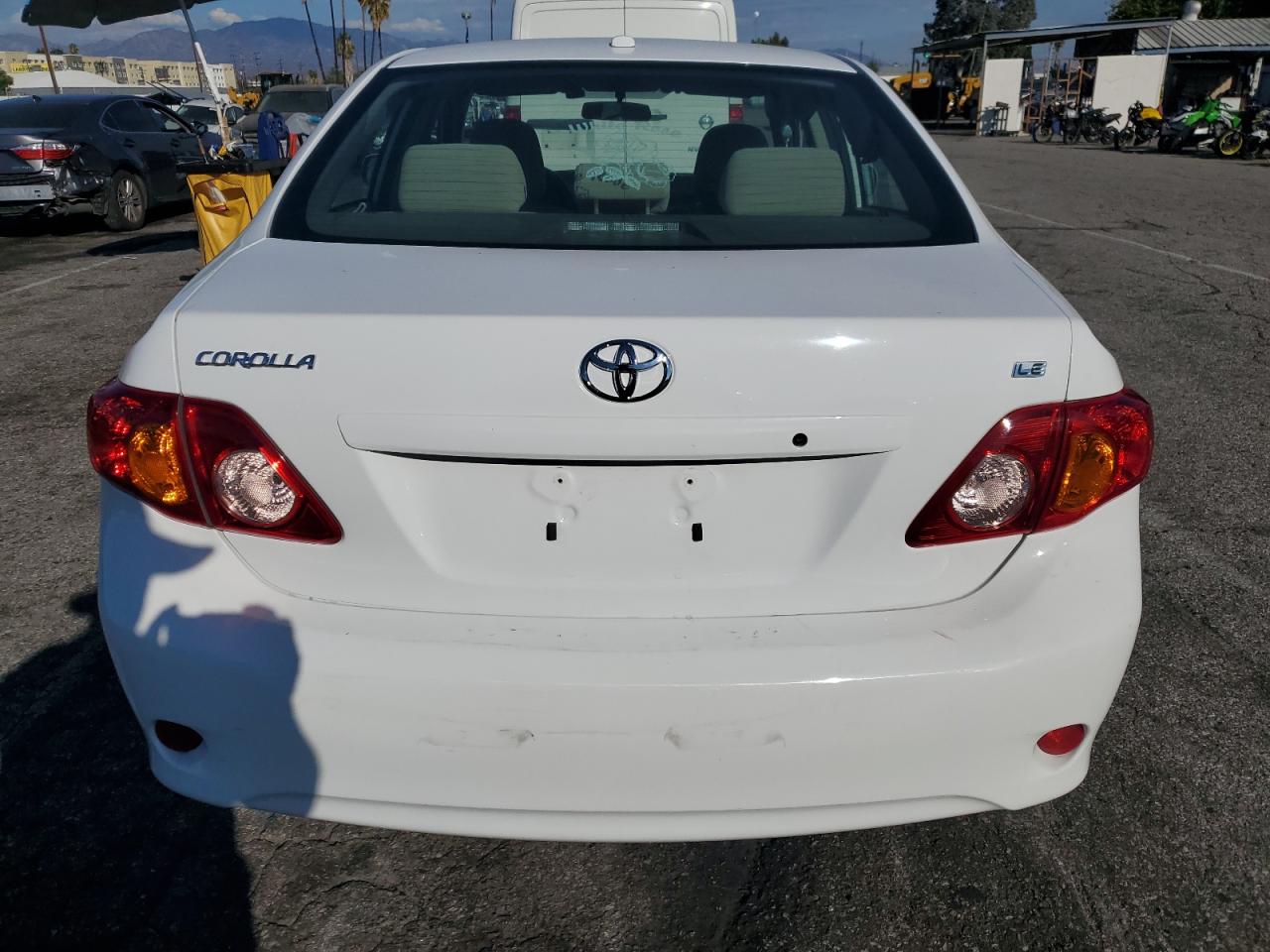 2010 Toyota Corolla Base VIN: 1NXBU4EE8AZ262301 Lot: 82437405