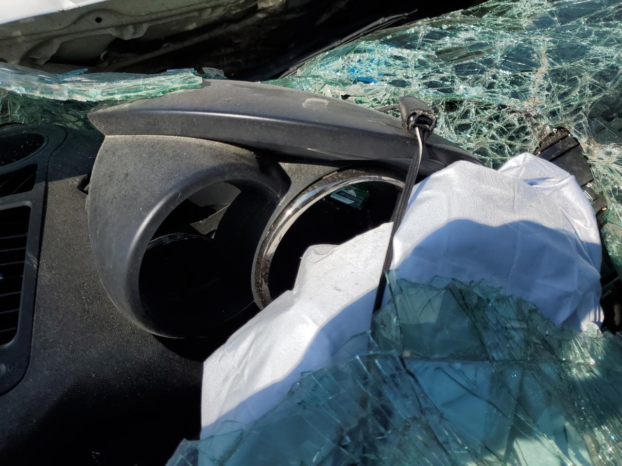 2011 Kia Soul + VIN: KNDJT2A25B7267524 Lot: 81322525