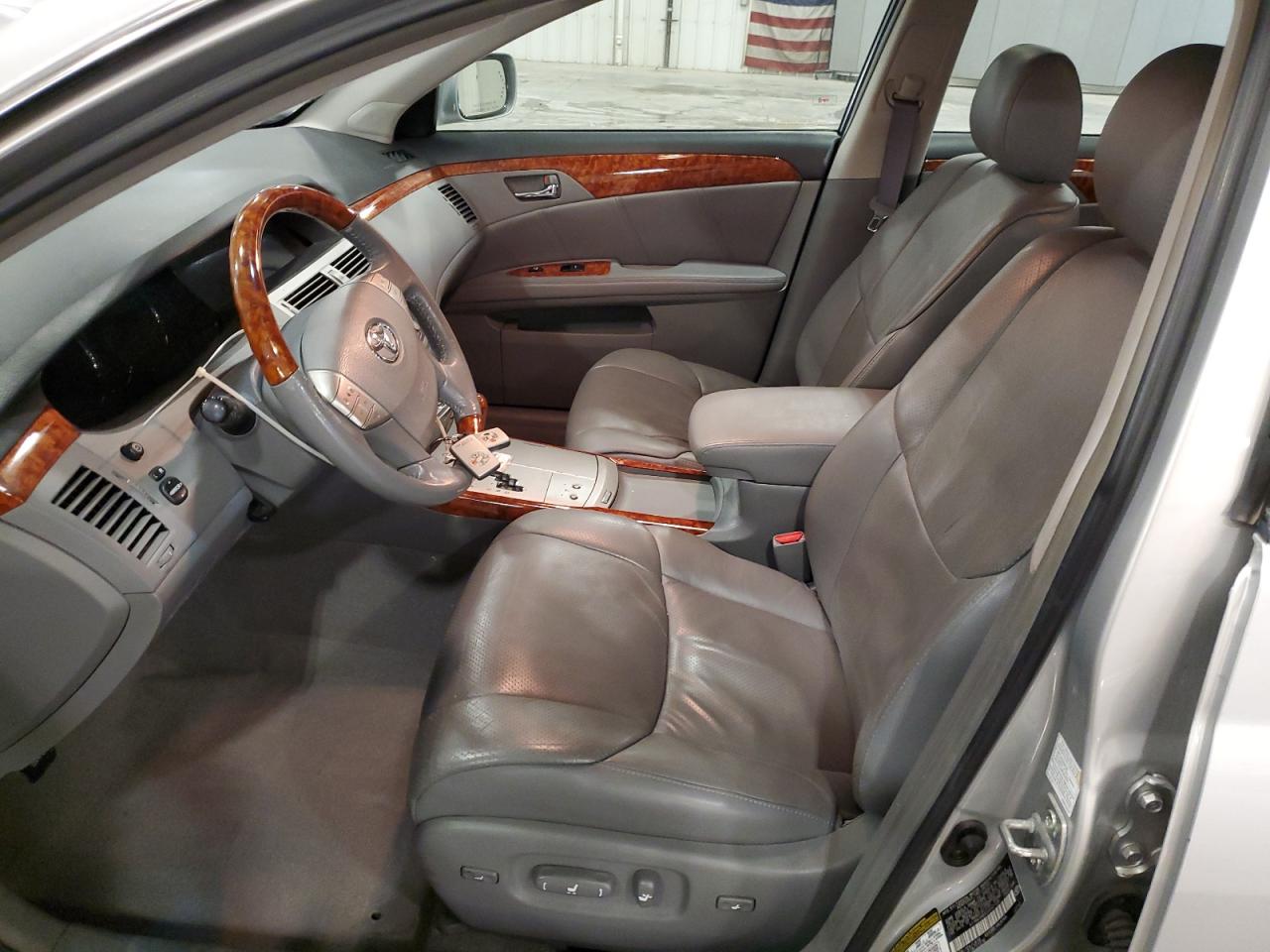 2005 Toyota Avalon Xl VIN: 4T1BK36BX5U047156 Lot: 82564315