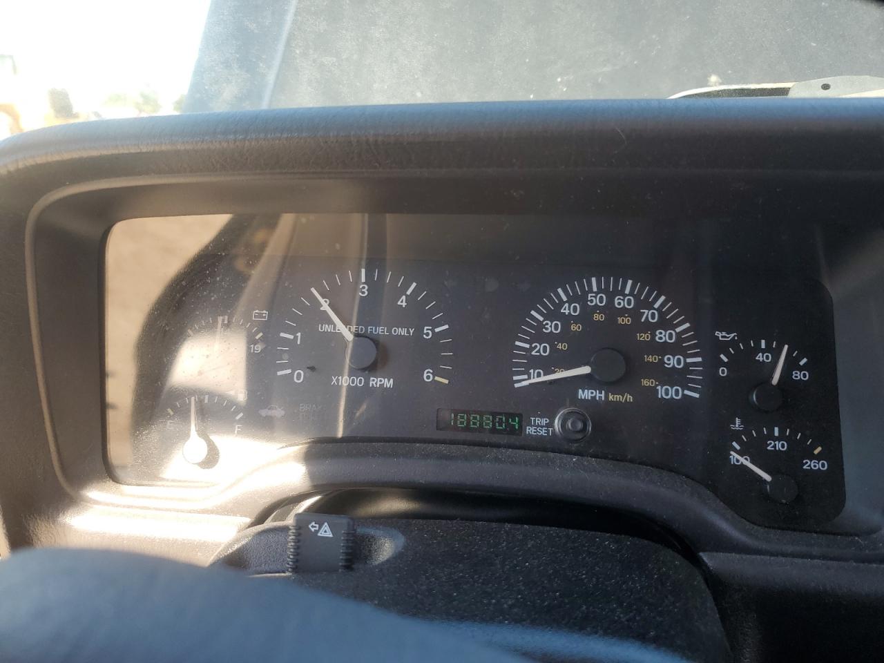 1999 Jeep Cherokee Limited VIN: 1J4FF78S2XL521747 Lot: 90850365