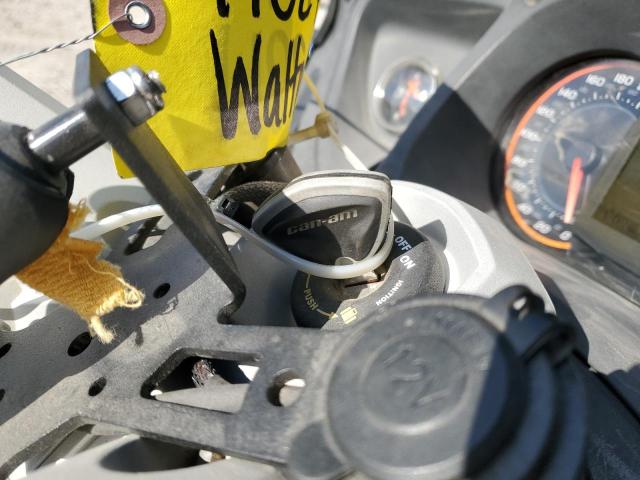 2012 CAN-AM SPYDER ROADSTER RT  