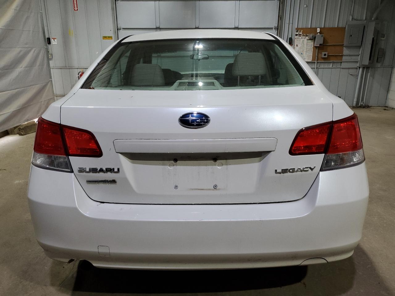 2014 Subaru Legacy 2.5I VIN: 4S3BMAA62E1018281 Lot: 85347235