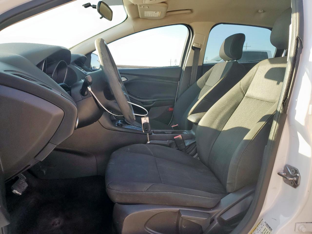 2018 Ford Focus Se VIN: 1FADP3K23JL302479 Lot: 85153315