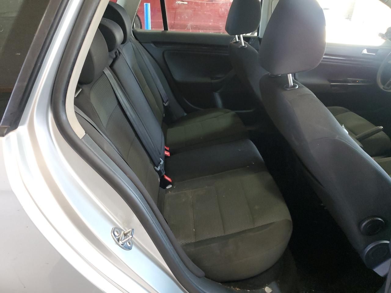 2011 Volkswagen Jetta S VIN: 3VWKZ7AJ6BM681910 Lot: 85166805