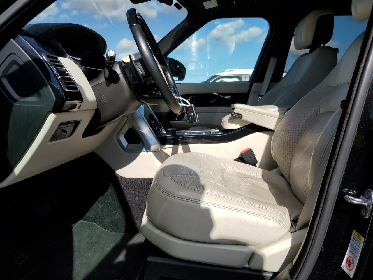 2019 Land Rover Range Rover Hse VIN: SALGS2SV0KA545697 Lot: 89659885