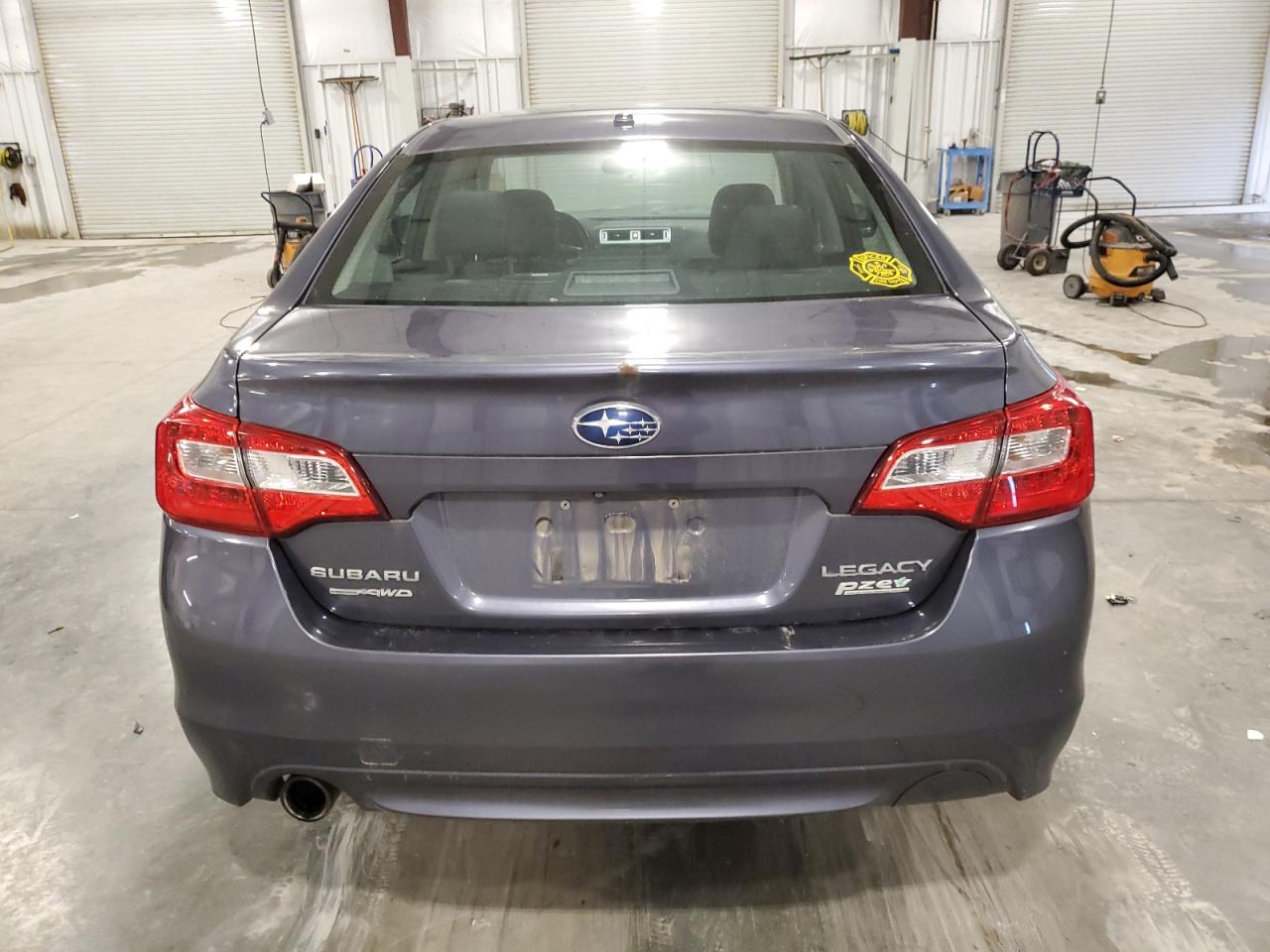 2015 Subaru Legacy 2.5I Limited VIN: 4S3BNAJ67F3060531 Lot: 90627255