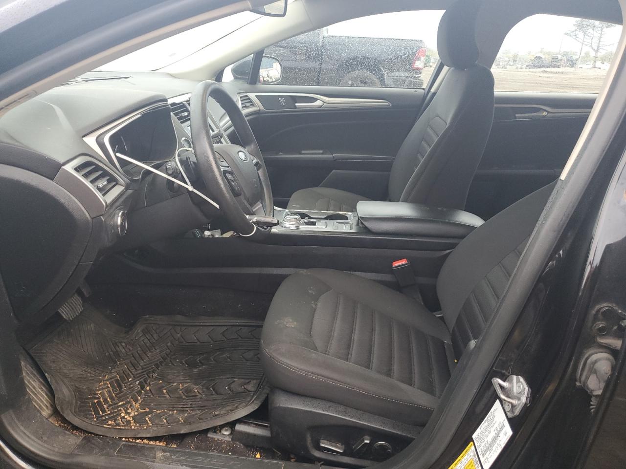 2019 Ford Fusion Se VIN: 3FA6P0HD2KR215126 Lot: 82309065