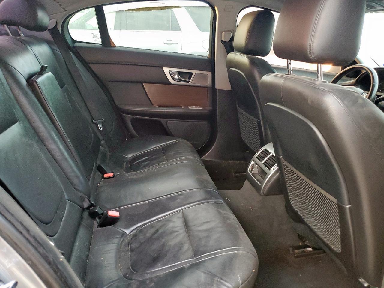 2015 Jaguar Xf 2.0T Premium VIN: SAJWA0FS1FPU62729 Lot: 85919185