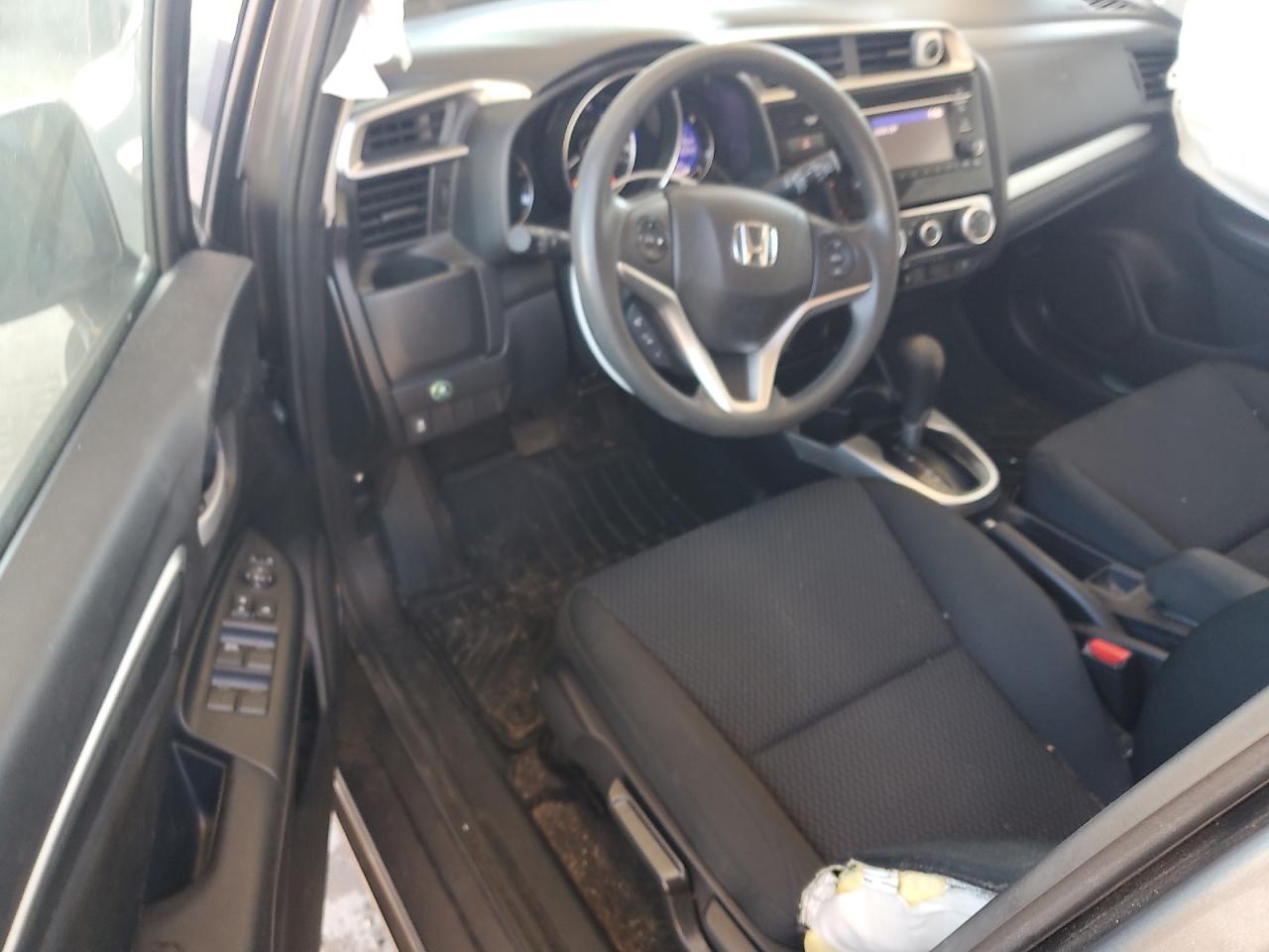 2020 Honda Fit Lx VIN: 3HGGK5H46LM714618 Lot: 82492995